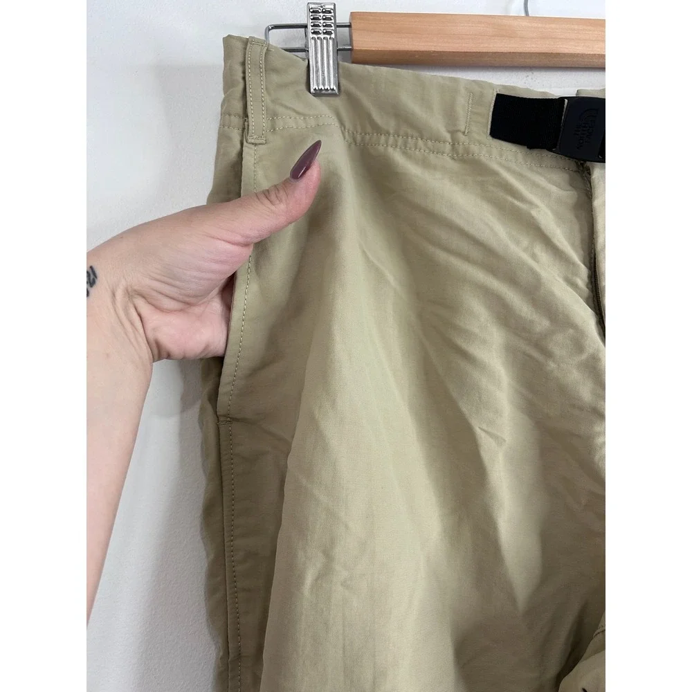 The North Face Mens 38x32 Khaki Convertible Zip Off‎ Hiking Pants UPF 40+ Belted
